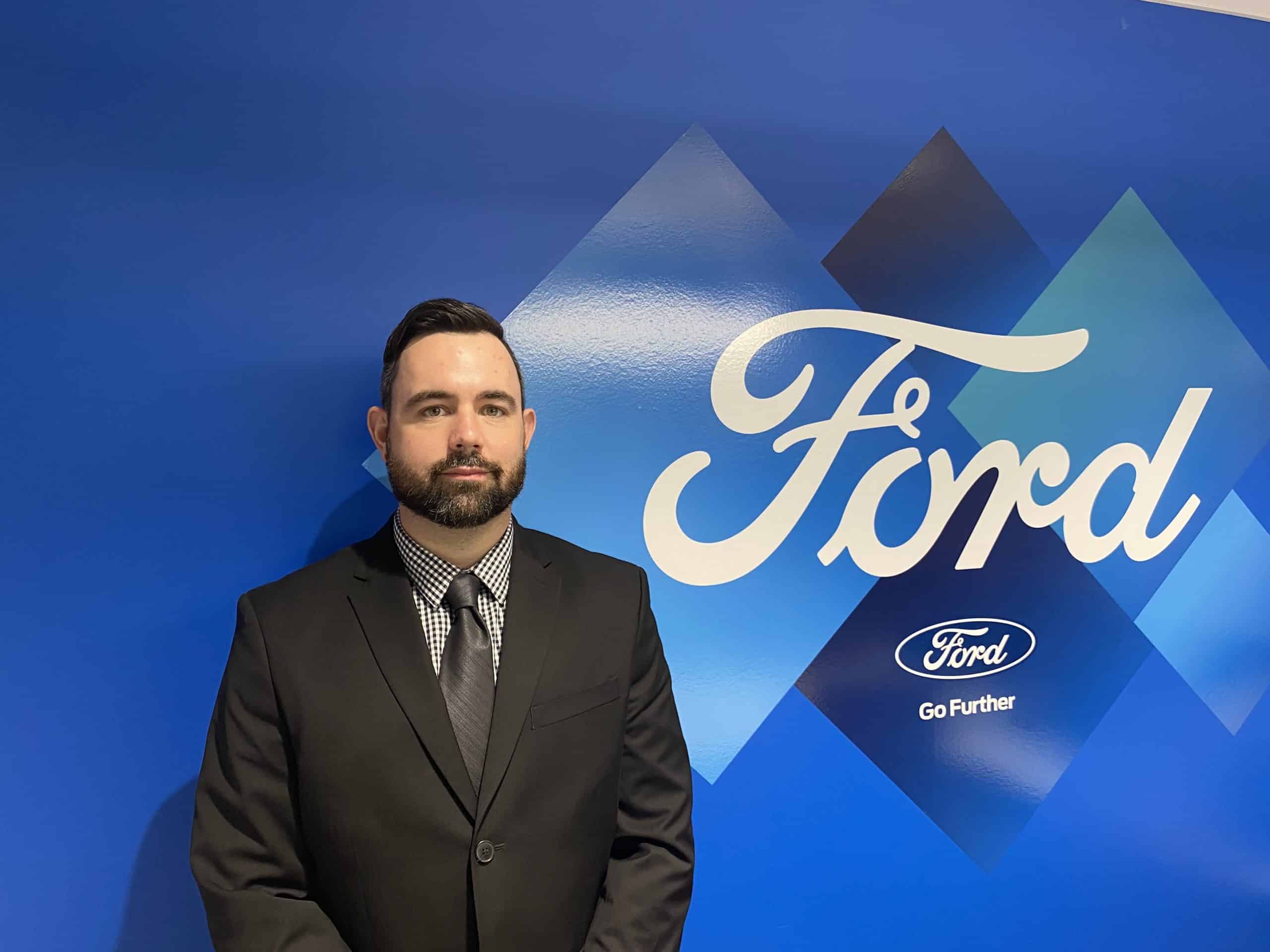 Josh Hannaberry : Financial Service Manager