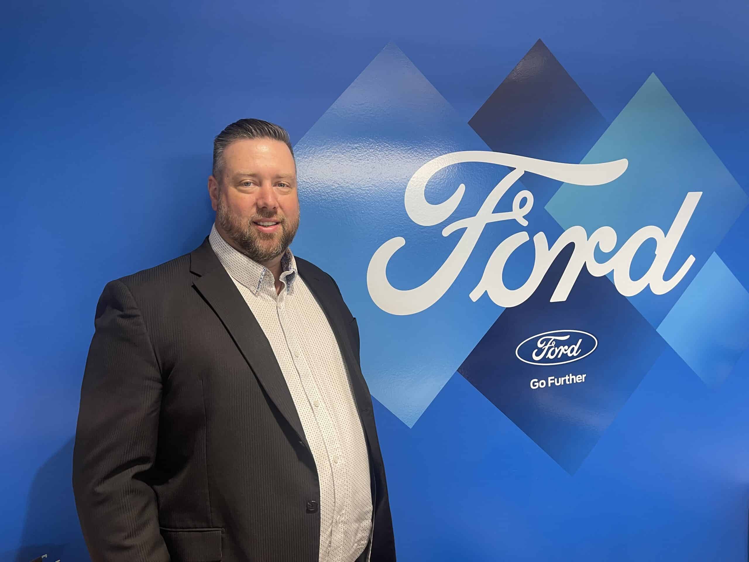 Jeff Eaton : Financial Service Manager