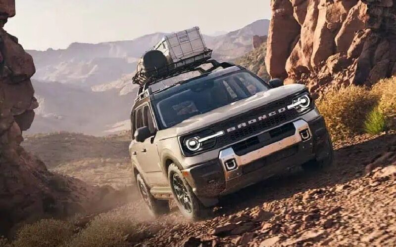 2025 White Ford Bronco Sport