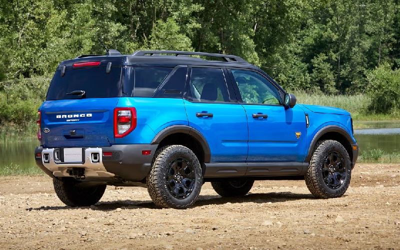 2025 Blue Ford Bronco Sport Heritage