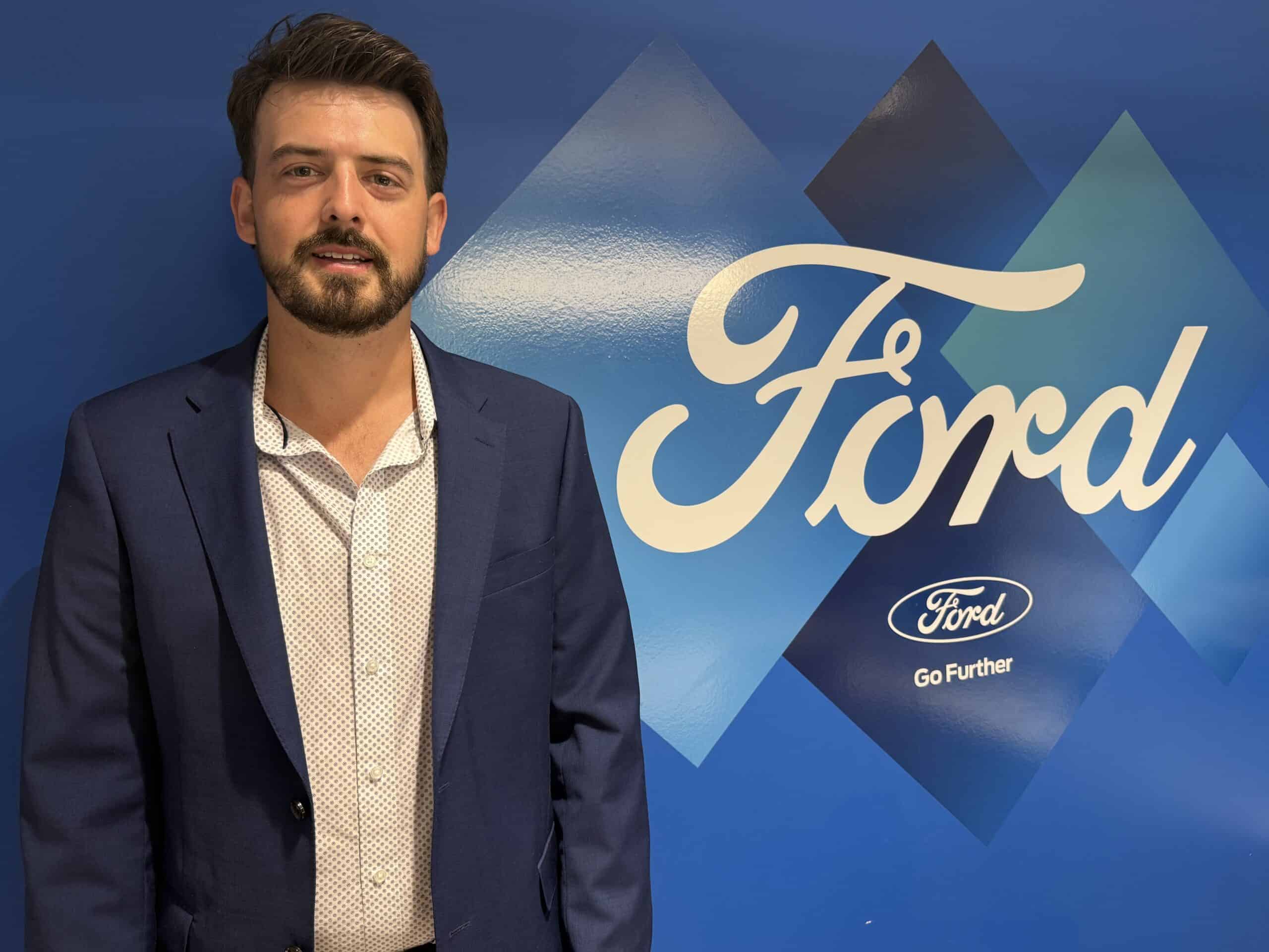 Alex Cinq-Mars : Commercial Sales Consultant